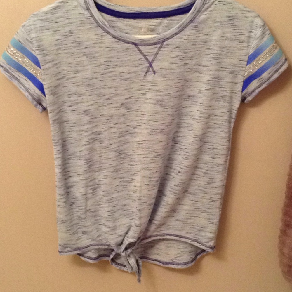 Blue knotted T shirt
